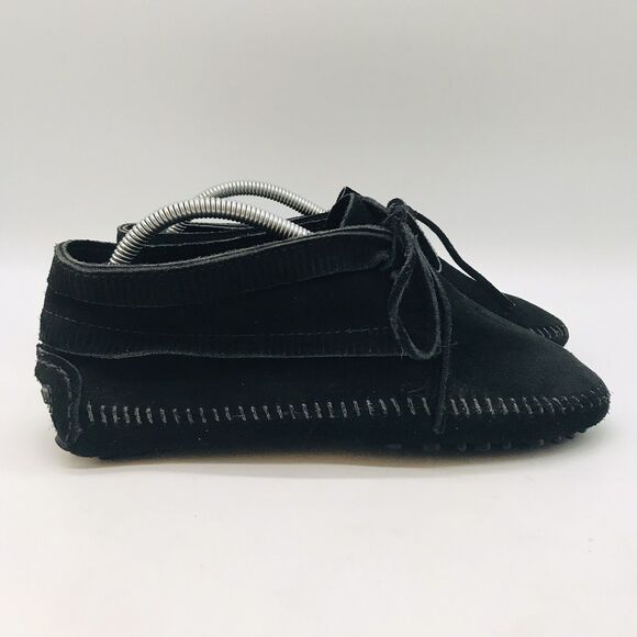 Minnetonka 459 Moccasins Women's 6.5 Black Suede Leather Fringe Trim Soft Soles - Picture 3 of 12
